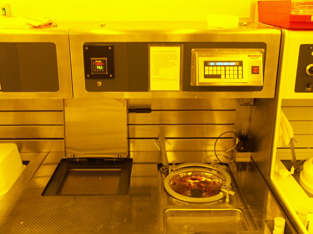 CEE 100CB Bench Mounted Spinner/Hotplate